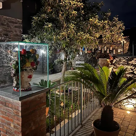 Il Casale Del 900 * 卡塔尼亚